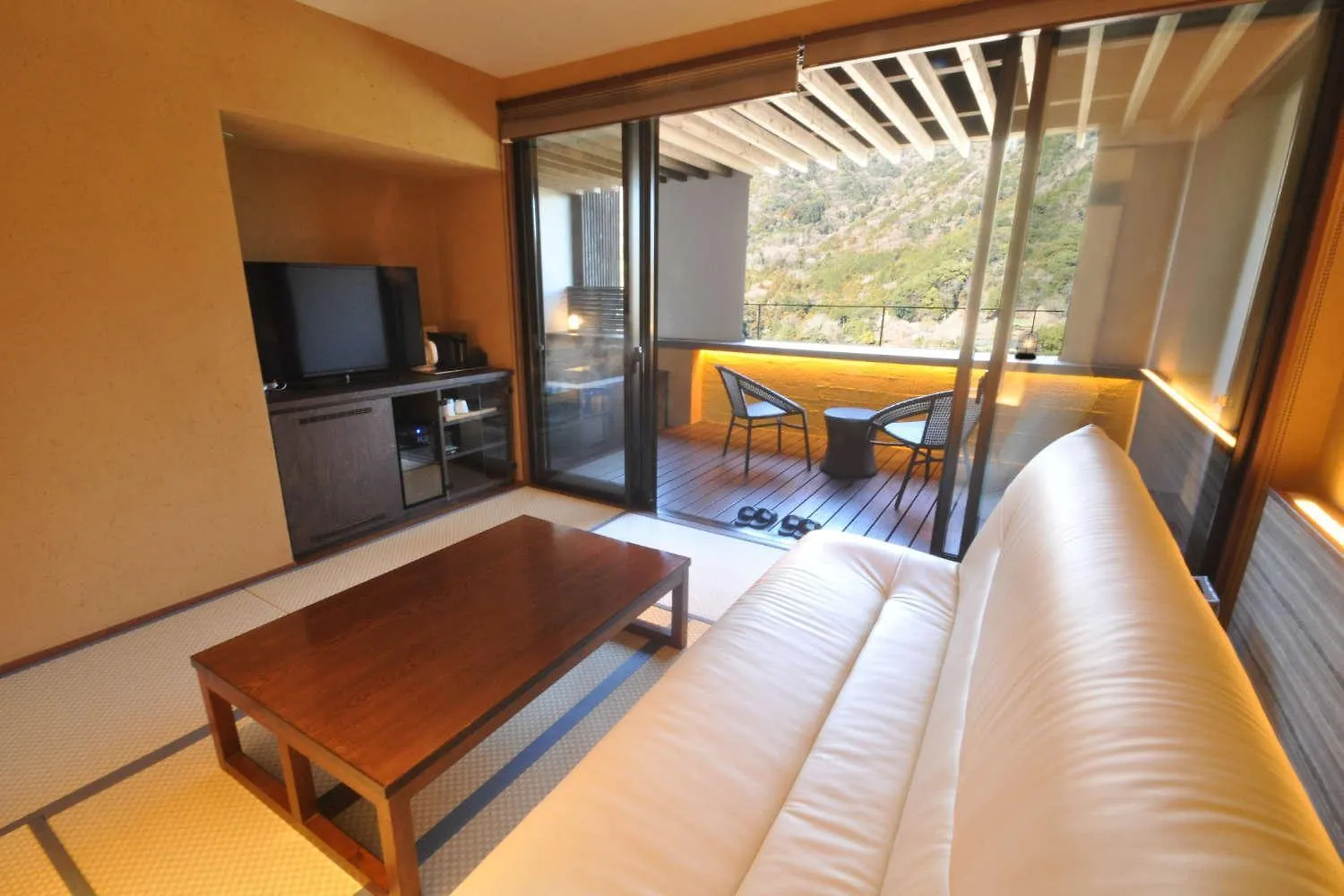 Aura Tachibana Hotel Hakone Ryokan